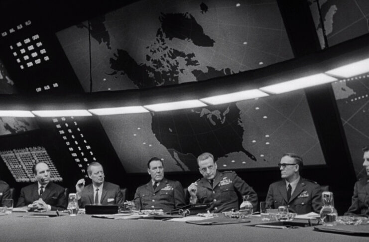 #56 – Dr. Strangelove or: How I Learned to Stop Worrying and Love the Bomb (1964) dr. strangelove